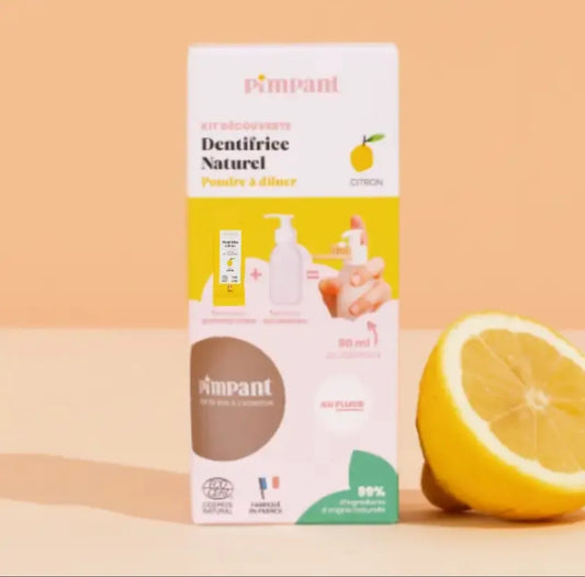 Étapes de préparation du dentifrice Pimpant au Citron : diluer la poudre avec de l'eau du robinet pour créer un gel onctueux.