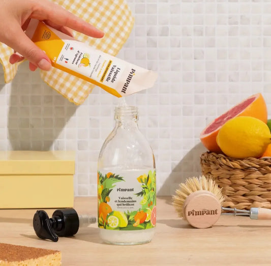 Kit découverte liquide vaisselle Pimpant Agrumes avec flacon et recharge, élu Meilleur Produit Eco 2025 par un jury de consommateurs.