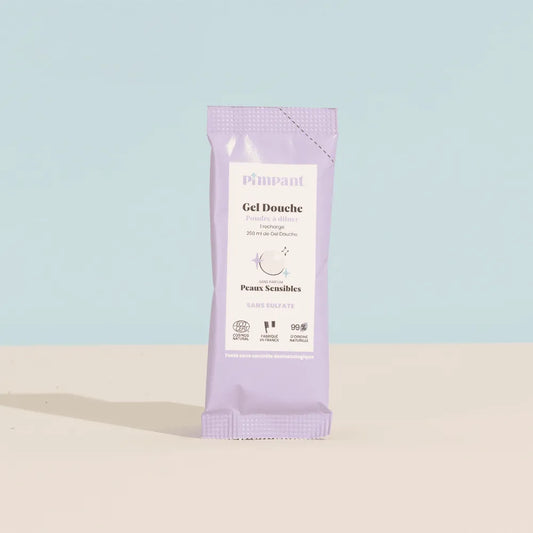 Sachet éco-recharge de gel douche en poudre pour Peaux Sensibles (sans parfum) de la marque Pimpant, pour créer 250 ml de soin, boutique KAVERN.